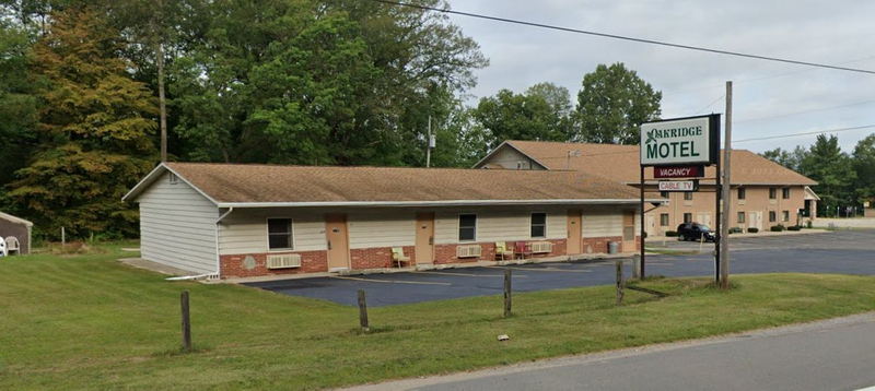 Oakridge Motel (Cronks) - From Web Listing (newer photo)